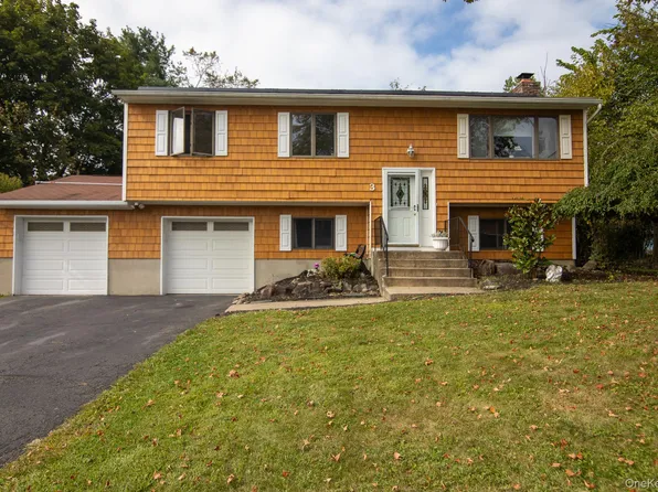 3 Continental Lane, Washingtonville, NY 10992