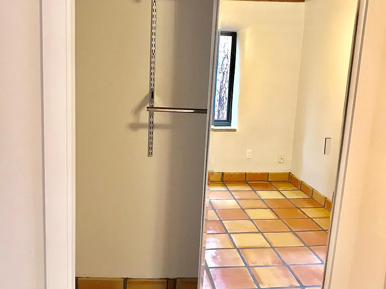 321 Tesuque Dr #C — Photo 9