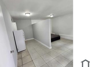 948 SW 49th Ter #B, Fort Lauderdale, FL 33317