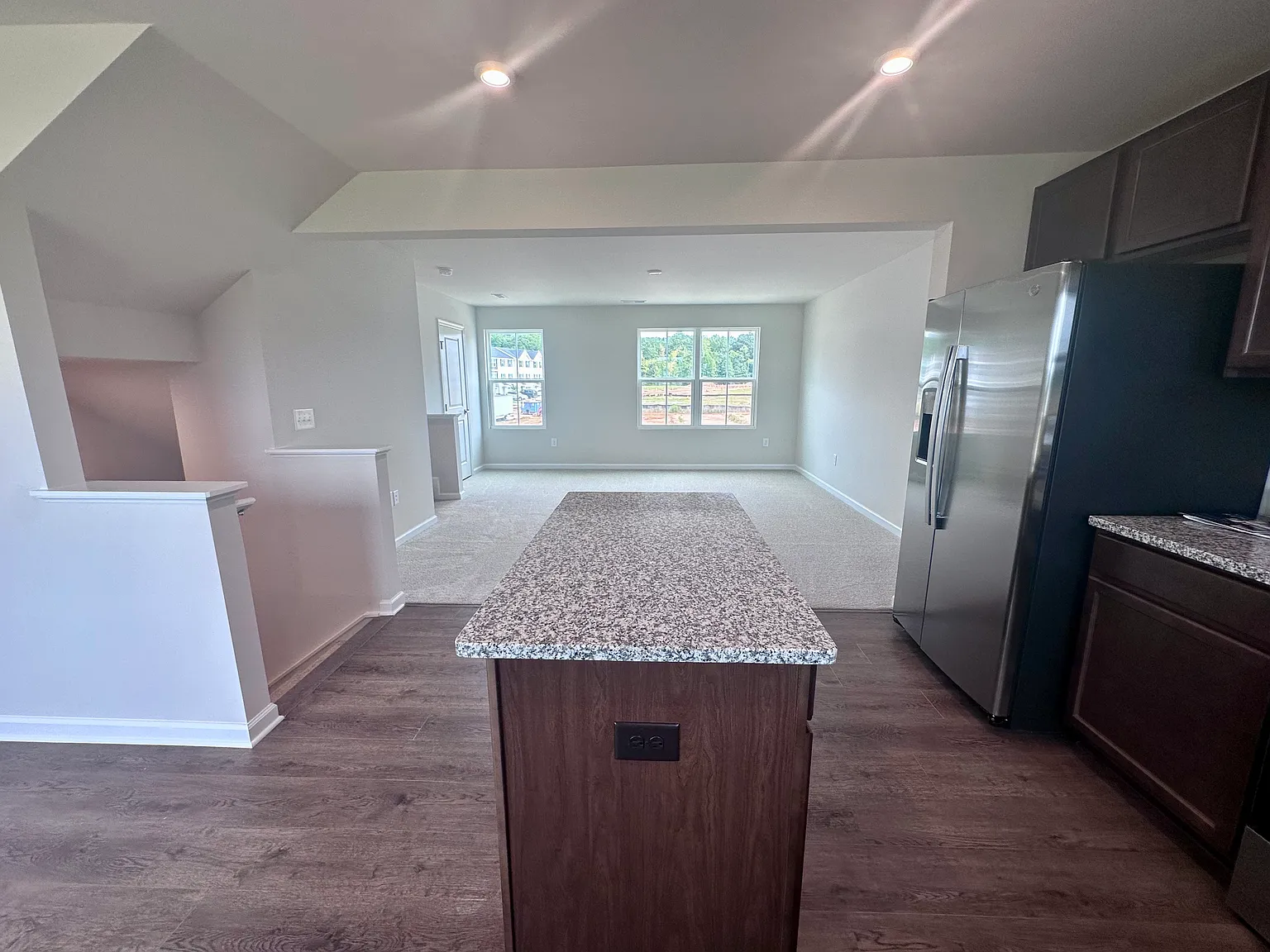3 bed, 1564 sqft, $1,900 — Photo 3