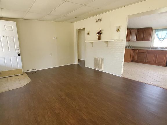 3rd image of 2612 S Roosevelt Dr