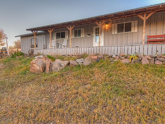 3rd image of 129 Cuchara Ave