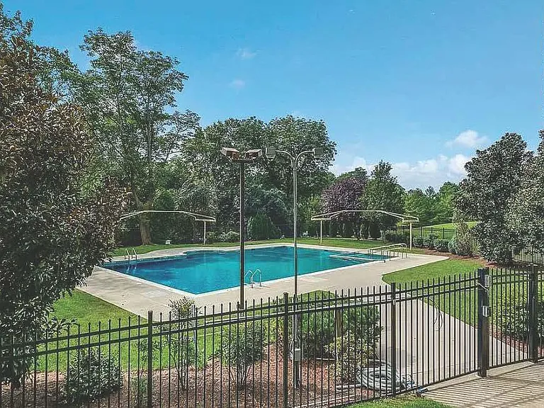 1030 E Lancaster Ave #910 — Photo 26
