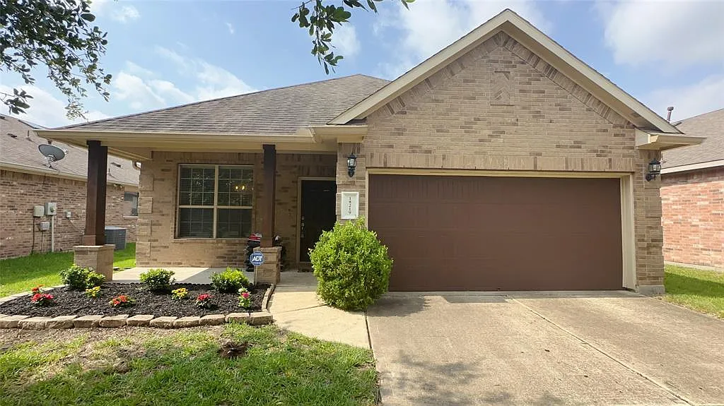 18219 Redoak Manor Ln — Photo 1