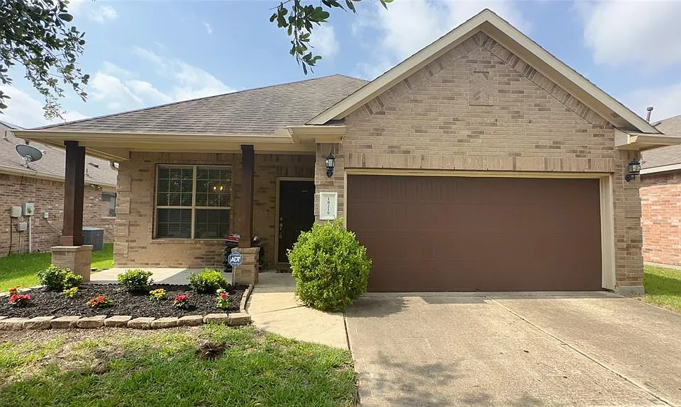 18219 Redoak Manor Ln
