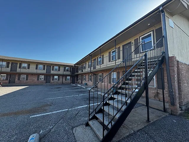 1 bed, 650 sqft, $800 — Photo 2