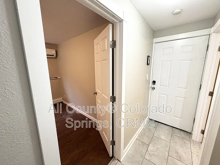 2126 W Kiowa St #10 — Photo 10