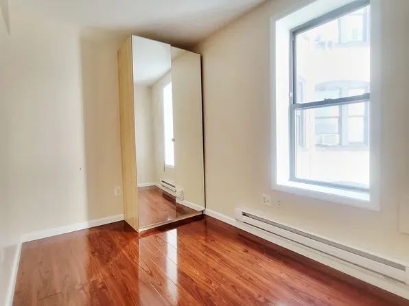 230 West 140th Street image 5 of 11