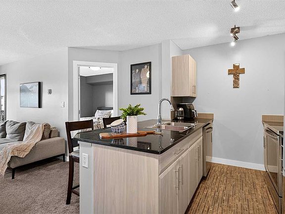 4th image of 403 N Mackenzie Way SW #2403