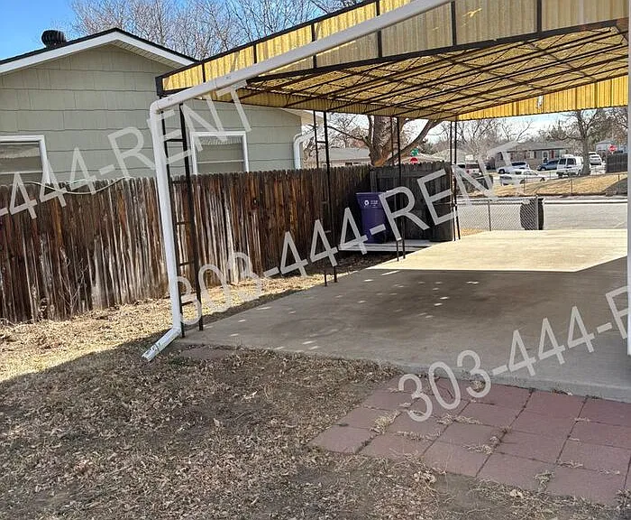 5545 Zion Ct — Photo 12
