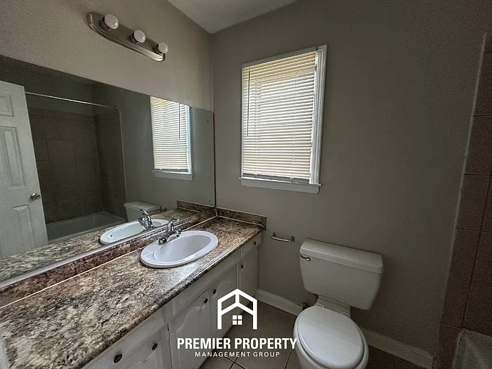 2462 Kimbark Woods Cv — Photo 12