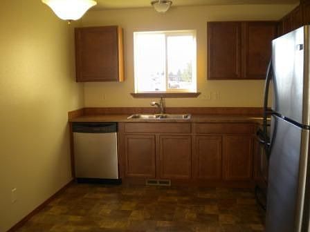 4th image of 564 11th St NE APT 2D