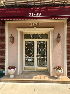 Rented by Halvatzis Realty | media 8