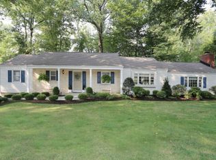 12 Ventosa Dr, Morristown, NJ