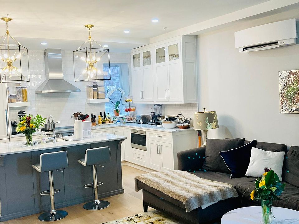 Kitchen, living area