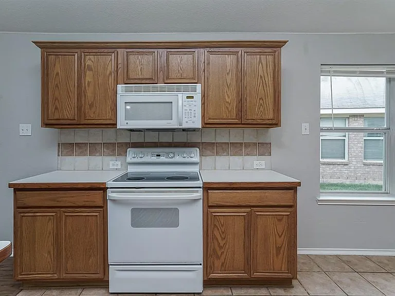 8448 Prairie Fire Dr — Photo 28