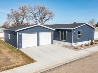 109 Partridge Ln SE, Mandan, ND 58554