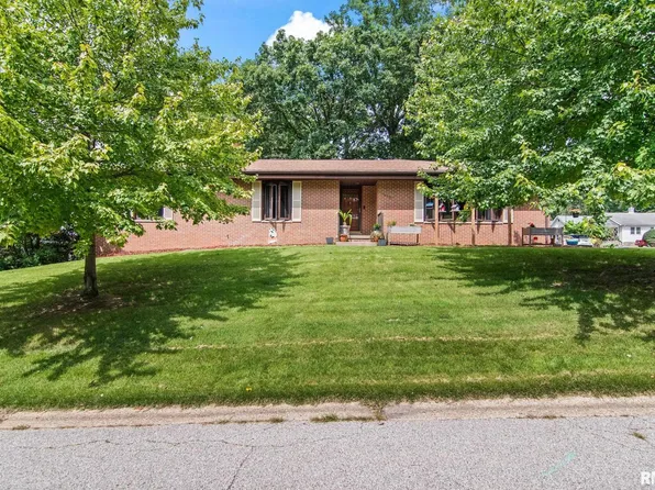 1639 W Edwards St, Springfield, IL 62704
