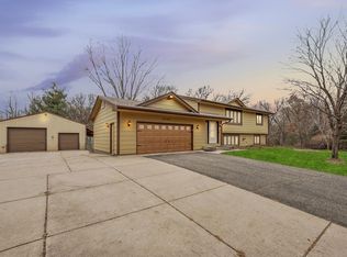 20160 Poppy St NW, Oak Grove, MN 55303