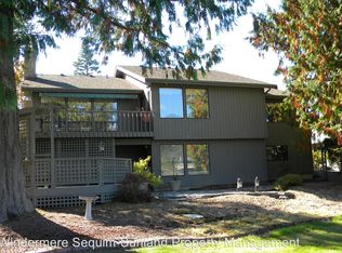 140 Hurricane Ridge Dr, Sequim, WA 98382