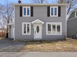 23 Charles St, North Stormont, ON K0A1R0