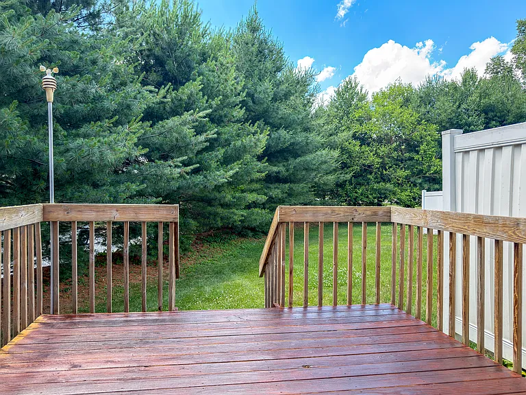 101 Wheatstone Ln — Photo 20