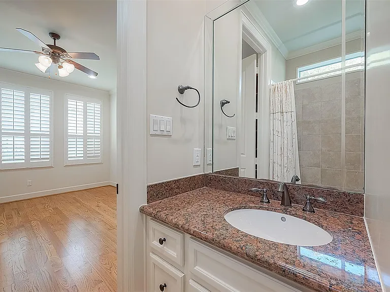 1804 Haddon St — Photo 14