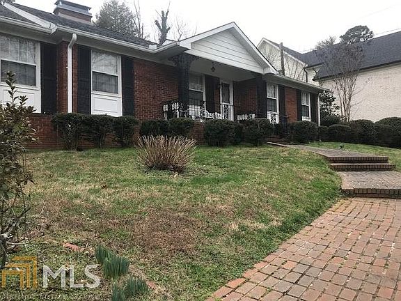 3rd image of 939 Chattahoochee Dr
