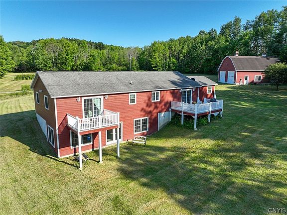 5th image of 371 Bell Hill Rd