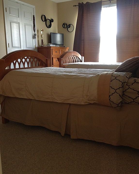 1st image of 12520 Sherwood Forest Dr