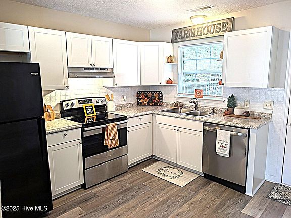 5th image of 1091 W Pueblo Drive