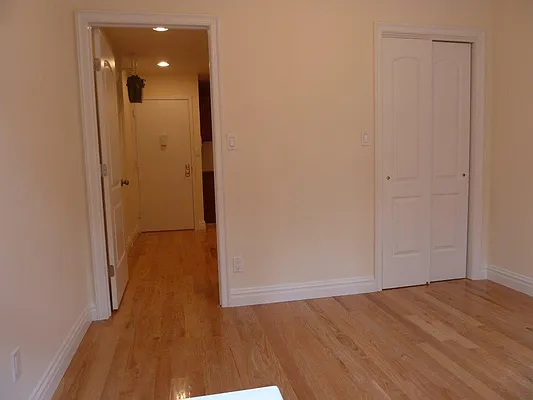 Rented by Chartwell Manhattan Realty | media 3