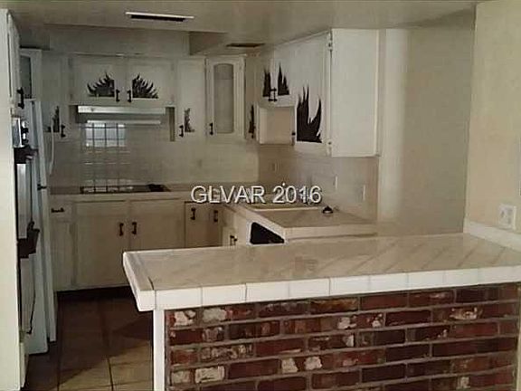 2nd image of 2791 Heritage Dr #0