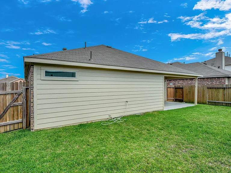 20103 Ray Falls Dr — Photo 29
