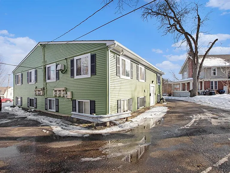 221 N Normal St #B3 — Photo 2