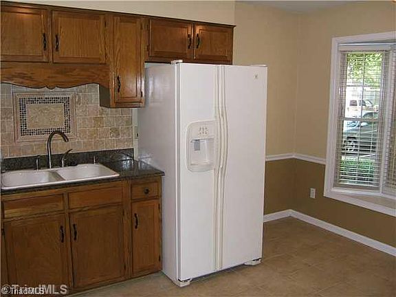 5th image of 4339 Edith Ln APT B