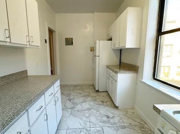 460 Ocean Ave UNIT 33