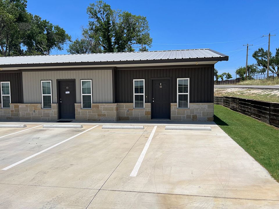 1st image of 215 Price Ln Unit 1