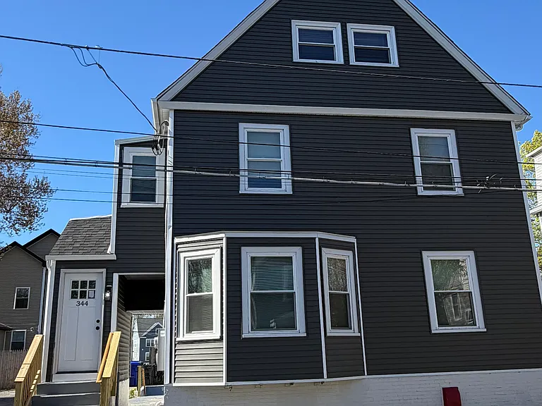 344 Blackstone St #3 — Photo 1