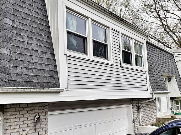 3rd image of 111 Briarwood Ave