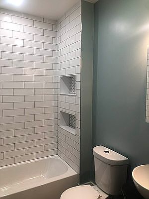 3rd image of 127 E 39th St #3B