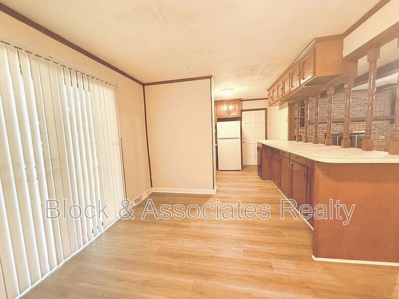 2nd image of 601 E Brown St