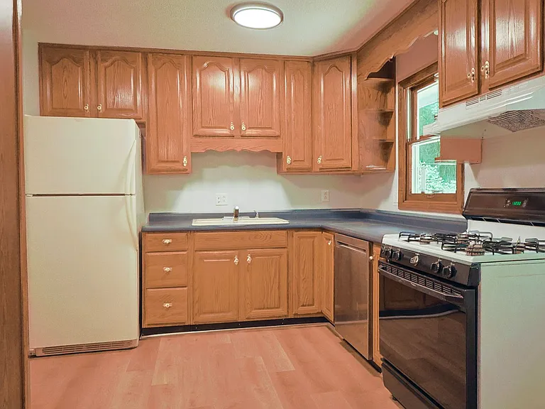 205 Tamassee Dr — Photo 19