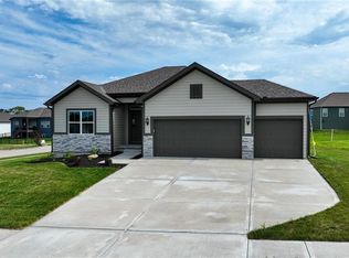 1302 NE 122nd St, Kansas City, MO 64165