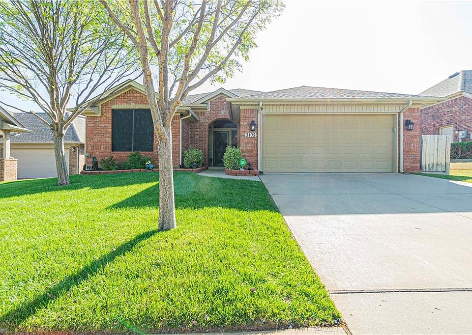 1st image of 3105 Yosemite Dr