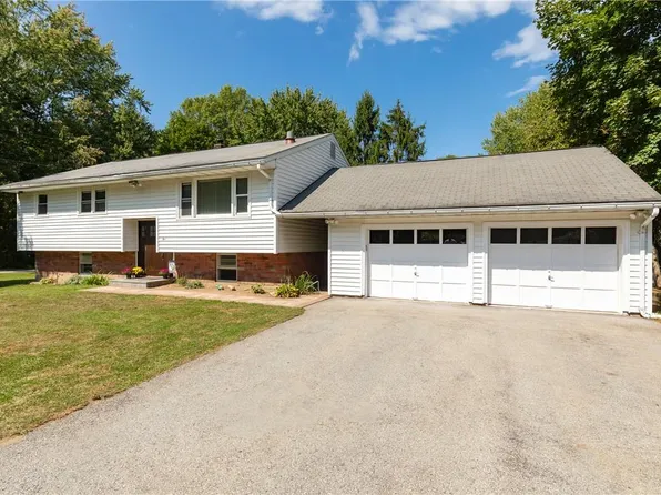 5 Circle Drive, Hopewell Junction, NY 12533