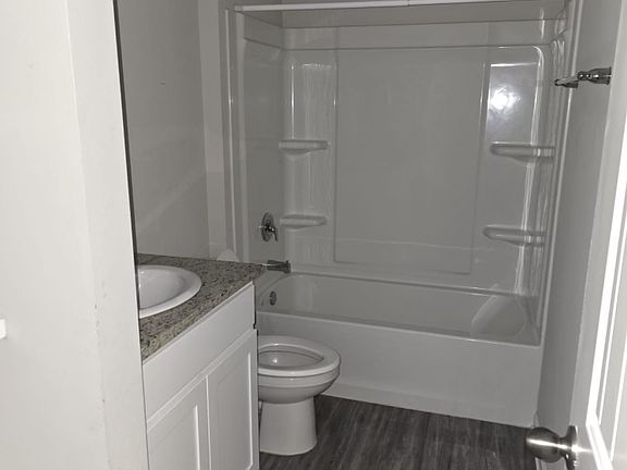 3rd image of 8338 Rosemary Ave