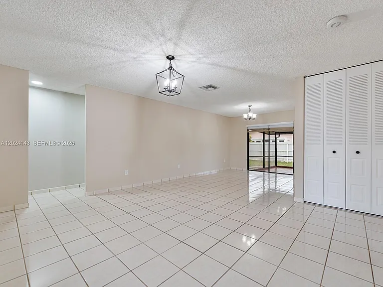13360 SW 46th St — Photo 4