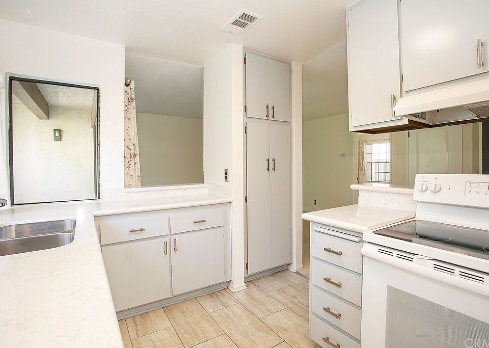 1st image of 26701 Quail Crk APT 255
