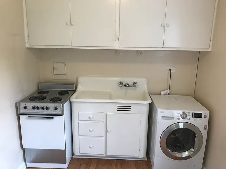 2845 Thornhill Rd #123B — Photo 12